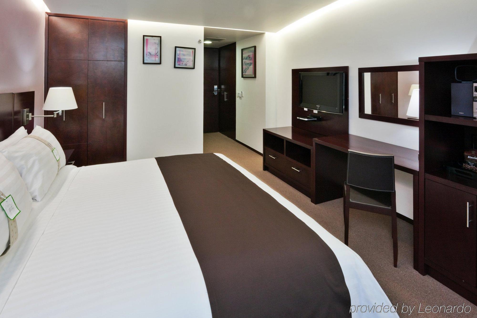 Holiday Inn Hotel & Suites Mexico Medica Sur By Ihg Mexico City Exterior photo