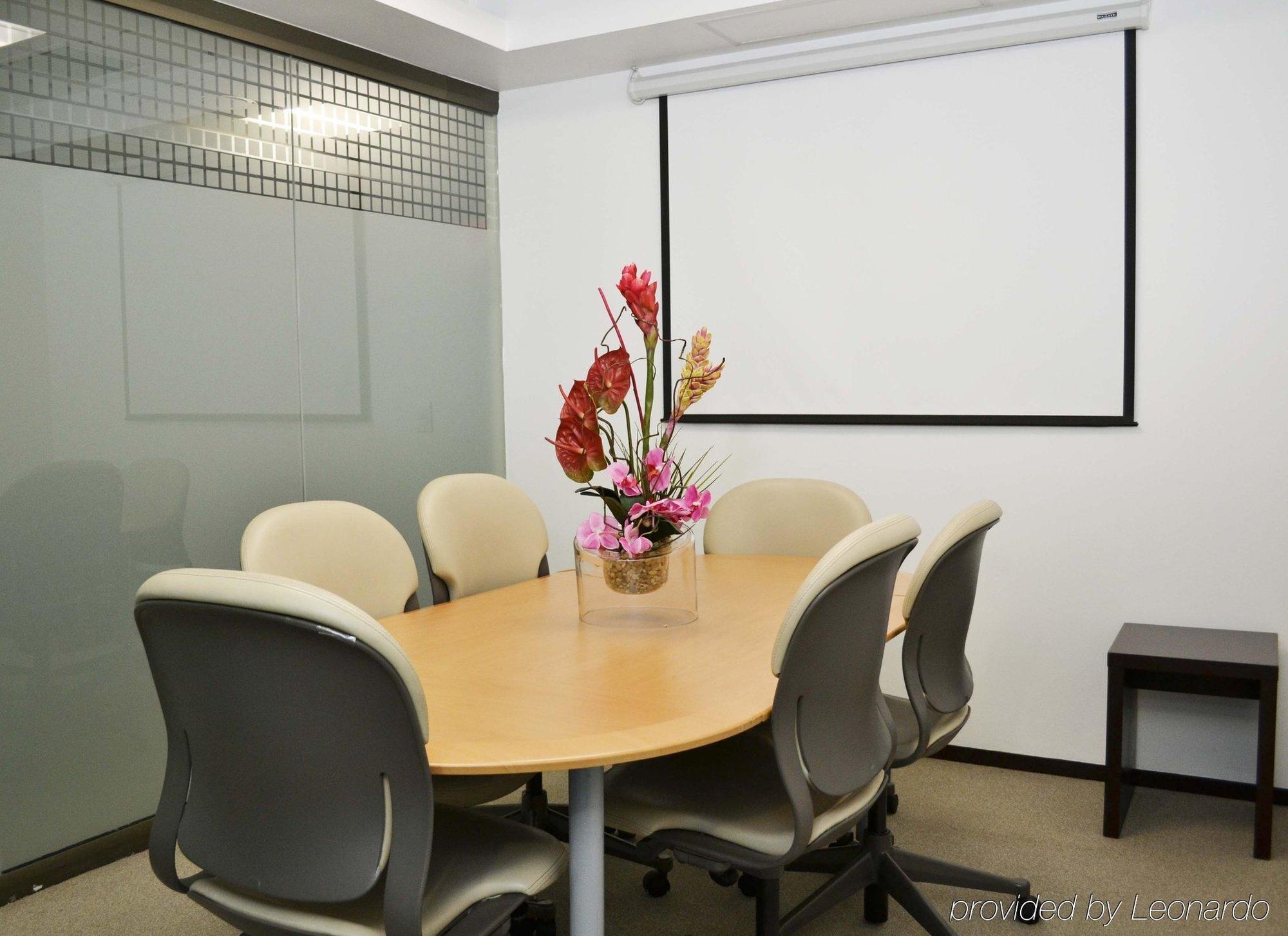 Holiday Inn Hotel & Suites Mexico Medica Sur By Ihg Mexico City Exterior photo