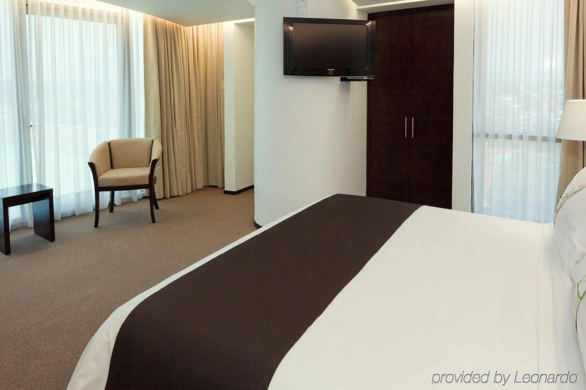 Holiday Inn Hotel & Suites Mexico Medica Sur By Ihg Mexico City Exterior photo