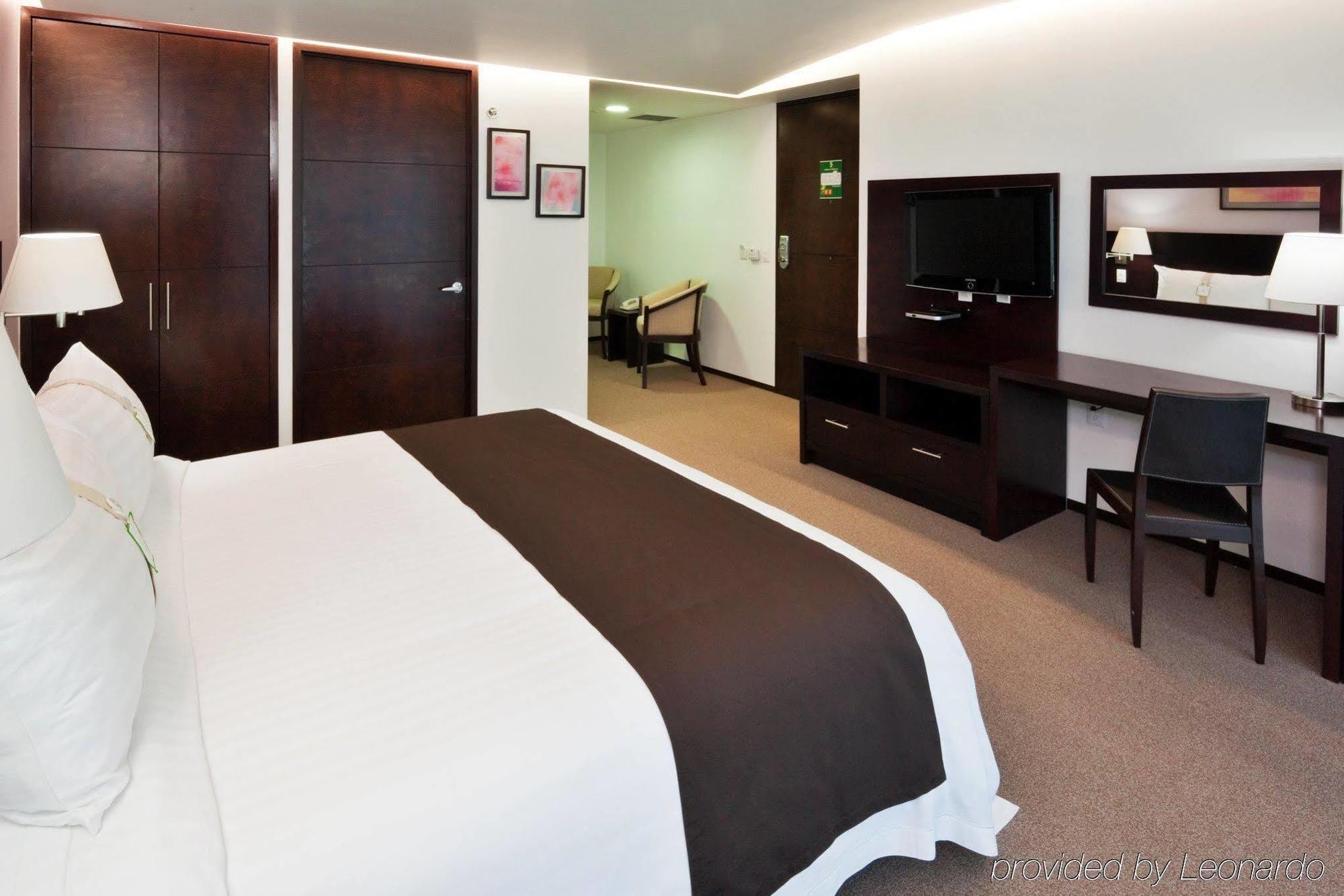 Holiday Inn Hotel & Suites Mexico Medica Sur By Ihg Mexico City Exterior photo